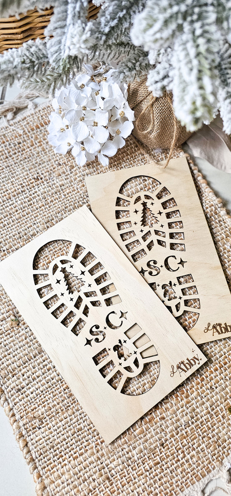 Santa Feet Stencil