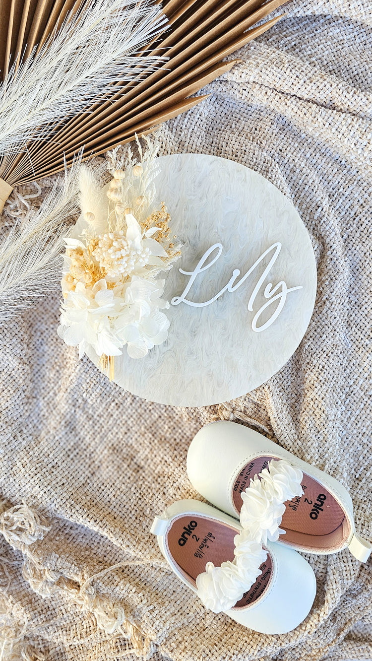 Personalised LUXE Acrylic Birth Announcement - Dried Floral Plaque