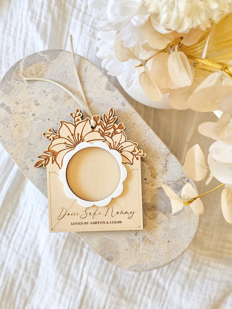 Car Photo Hanger - Flower Envelope Design