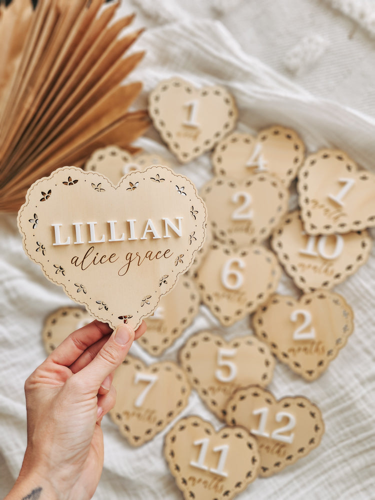 Vintage heart monthly milestone set