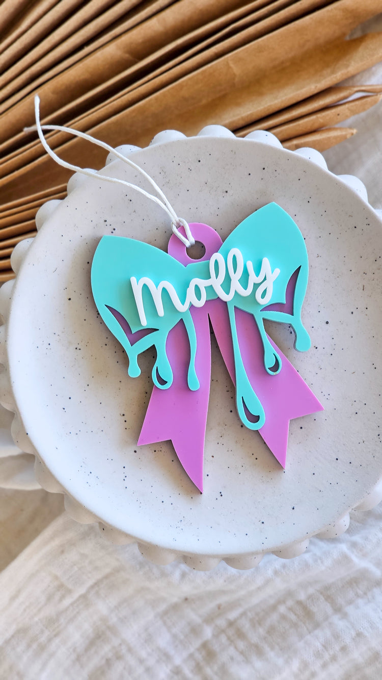 Melting Bow Acrylic Halloween Tag