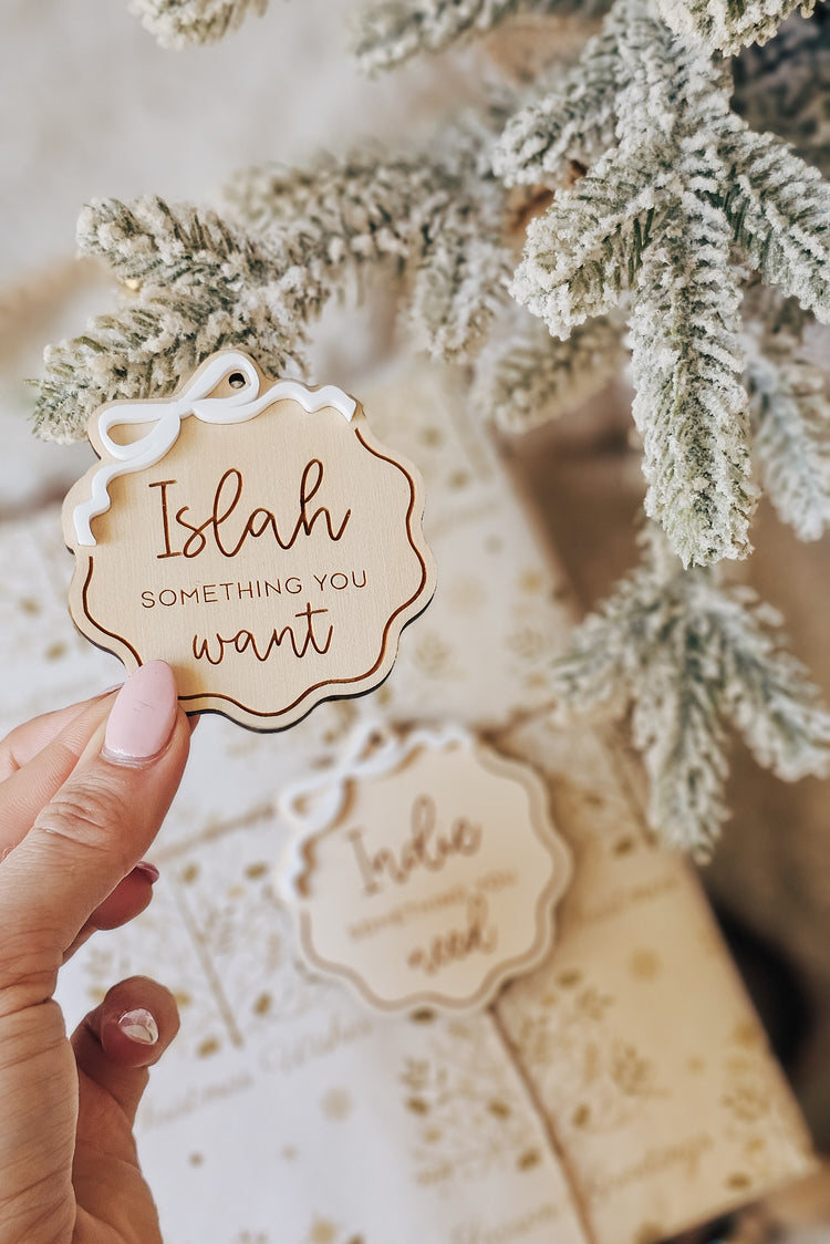 Wavy Bow Christmas Mindful Arch Tags - Want, wear, need, read, do, share