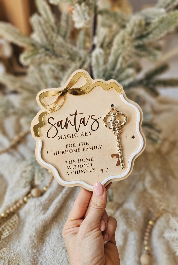 Wavy Bow Santa Key Plaque