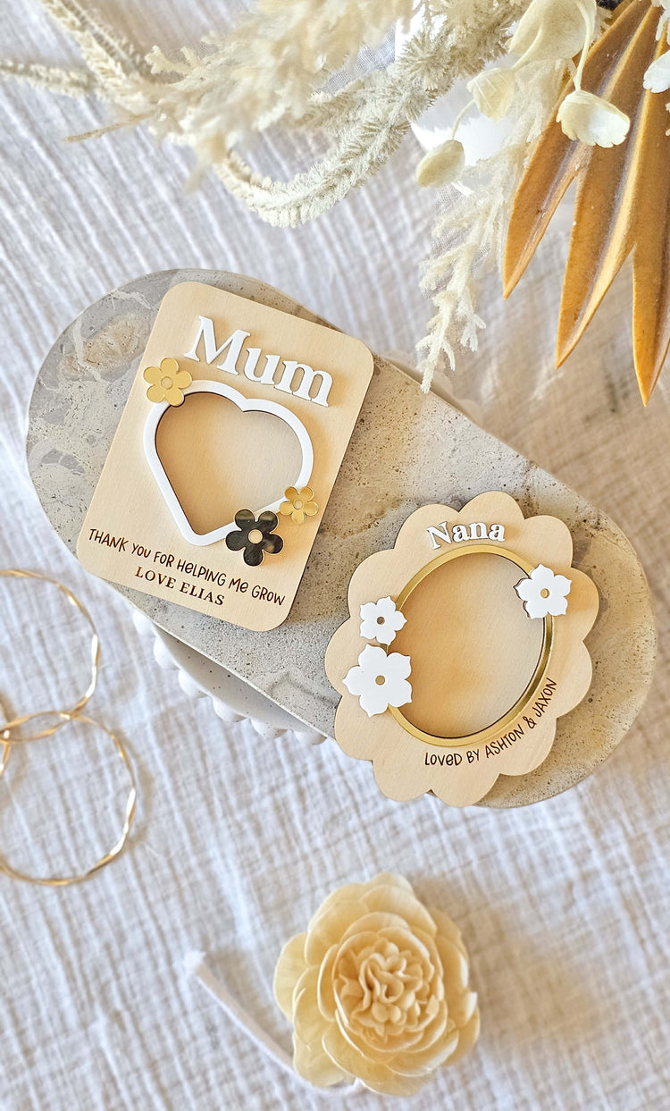 Fridge Photo Frame with Magnet | Flower Heart Frame