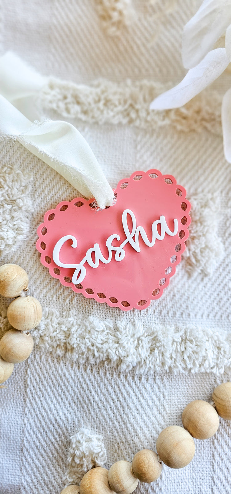 Scalloped heart valentines tag