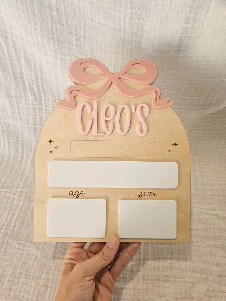 Cleo's bow school board - OM
