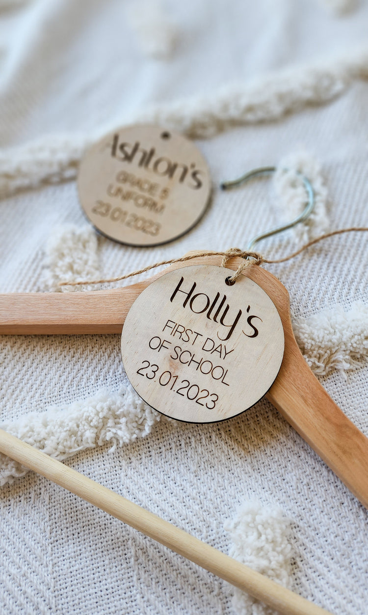 Clothes hanger plaque - School