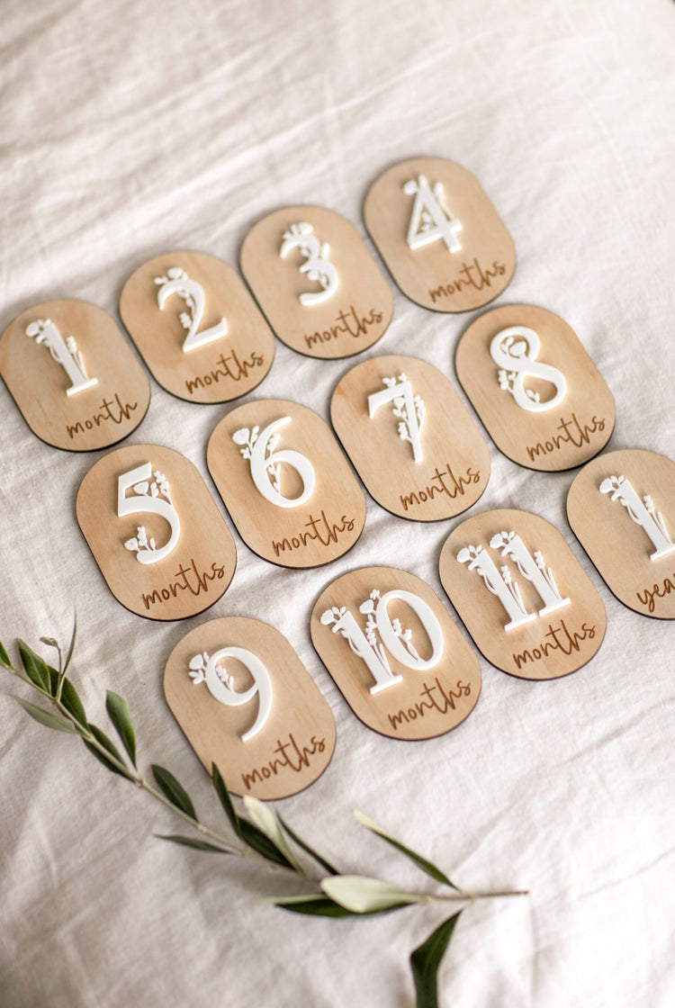 Flower Monthly Milestone Set - Timber