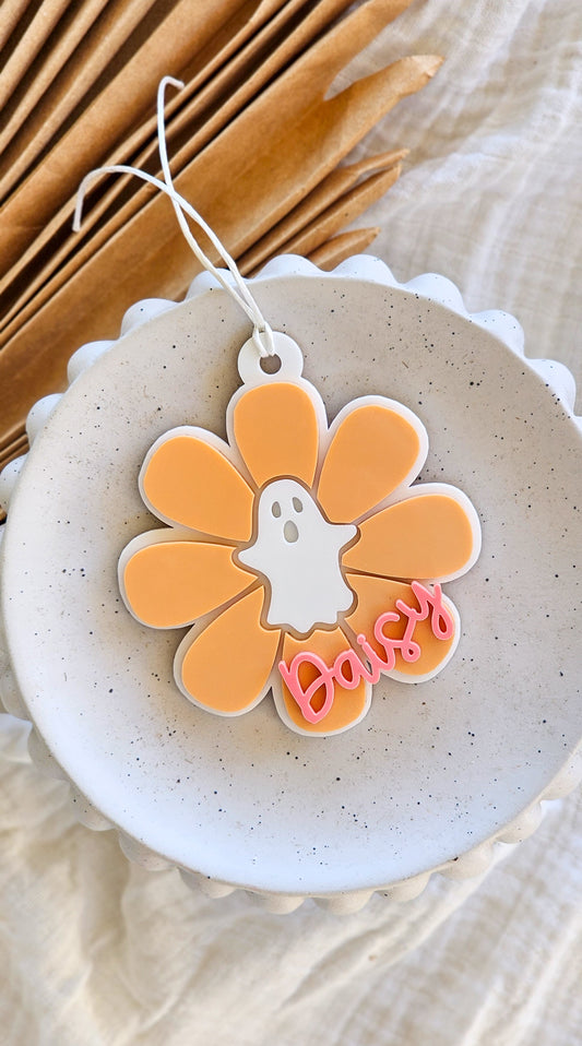 Daisy Halloween Tag with Ghost