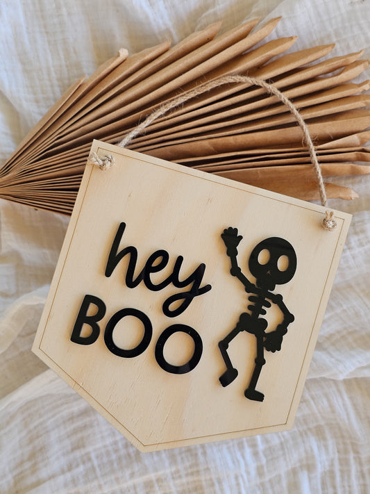 Hey Boo - Halloween Sign