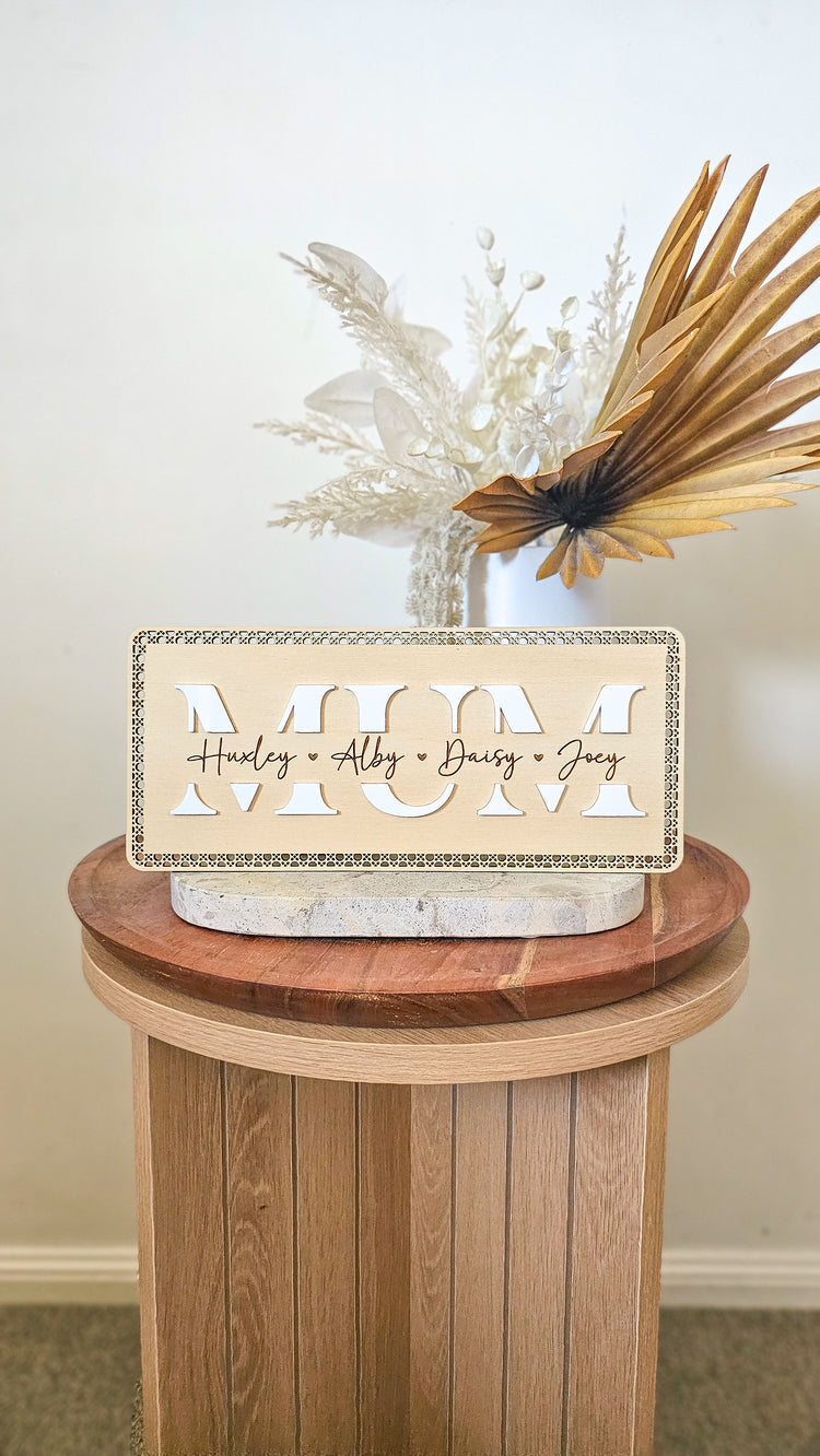 Rattan Mum Plaque with family names