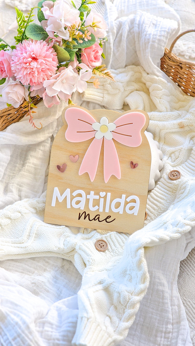 Personalised Name Plaque - Daisy Bow