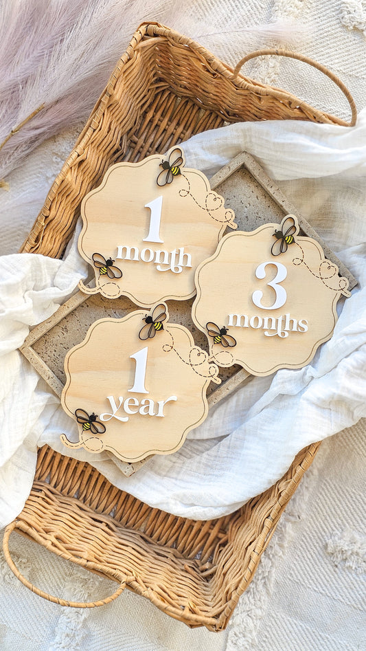Interchangeable Milestone Plaques - Bee Design