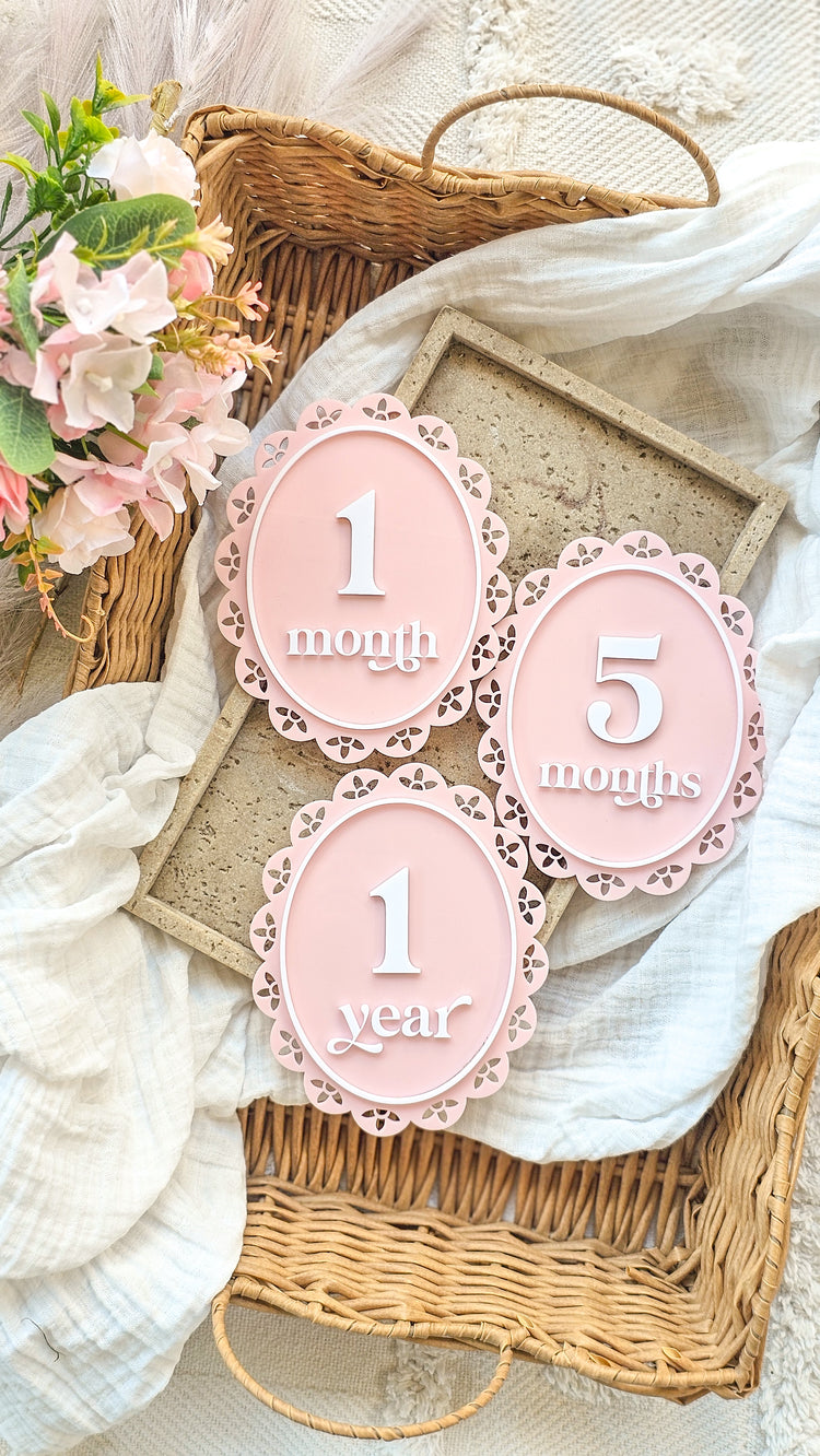 Interchangeable Milestone Plaques - Vintage Lace Design