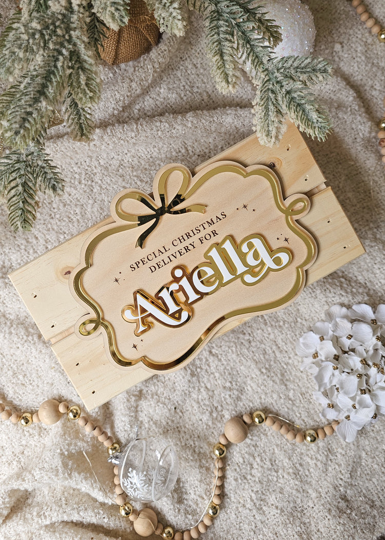 Bow Christmas Scroll Crate Plaque