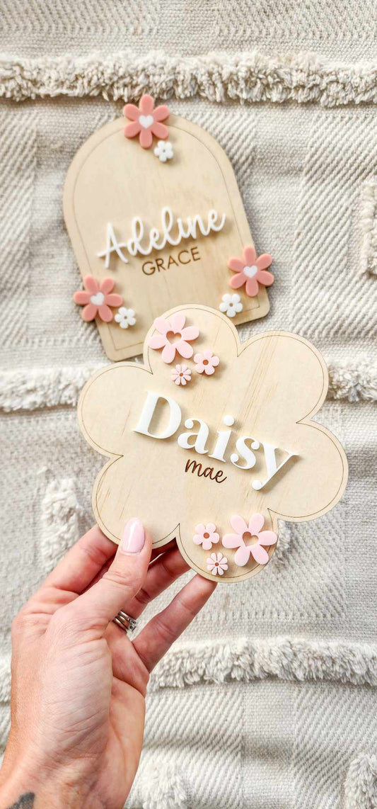 Daisy Announcement Plaque