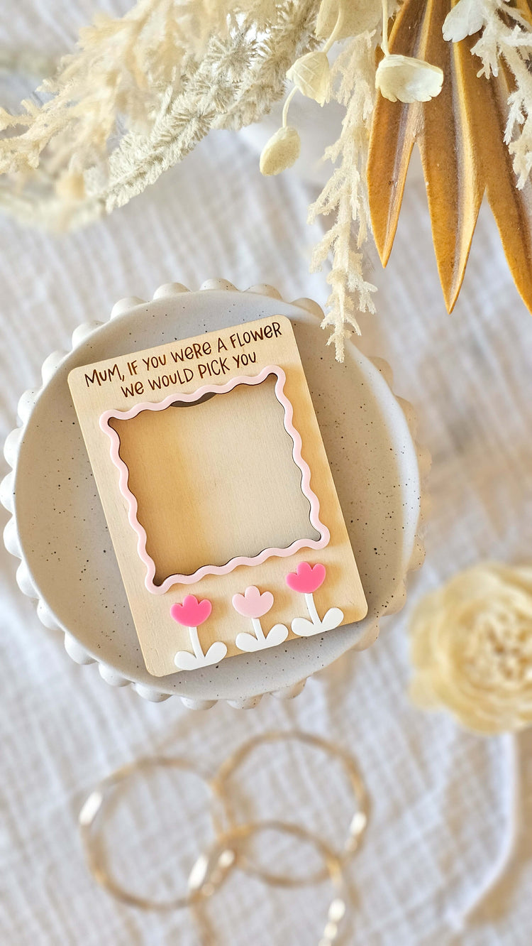 Fridge Photo Frame with Magnet | Flower Trio