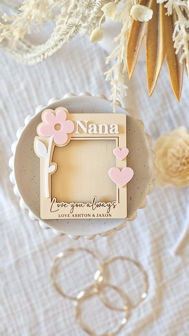 Fridge Photo Frame with Magnet | Flower Hearts