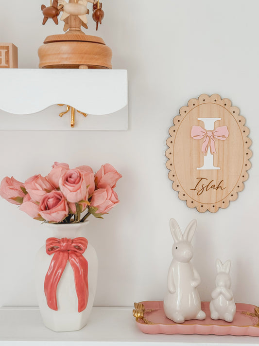 Vintage Oval Personalised Plaque - Bow Letter