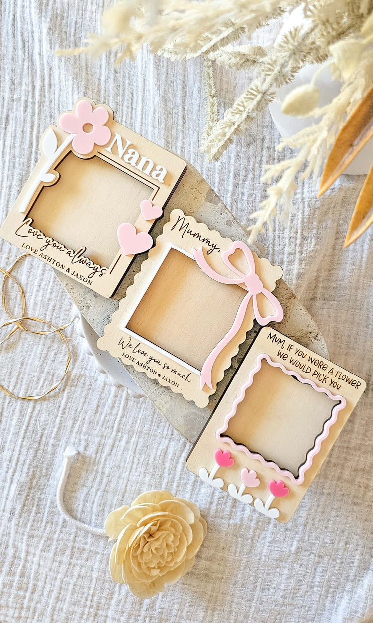 Fridge Photo Frame with Magnet | Flower Hearts