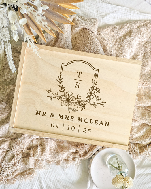 Wedding Wooden Keepsake Box - Vintage Leaf Wreath