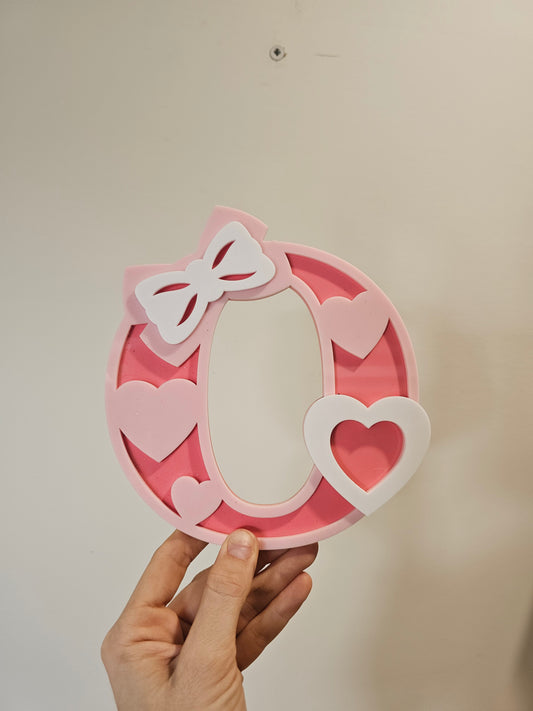 Layered letter - Bow O