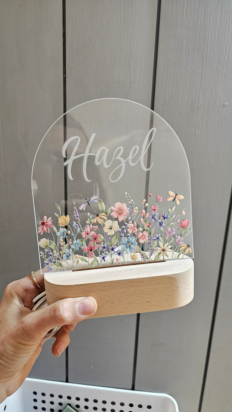 Hazel wildflower light