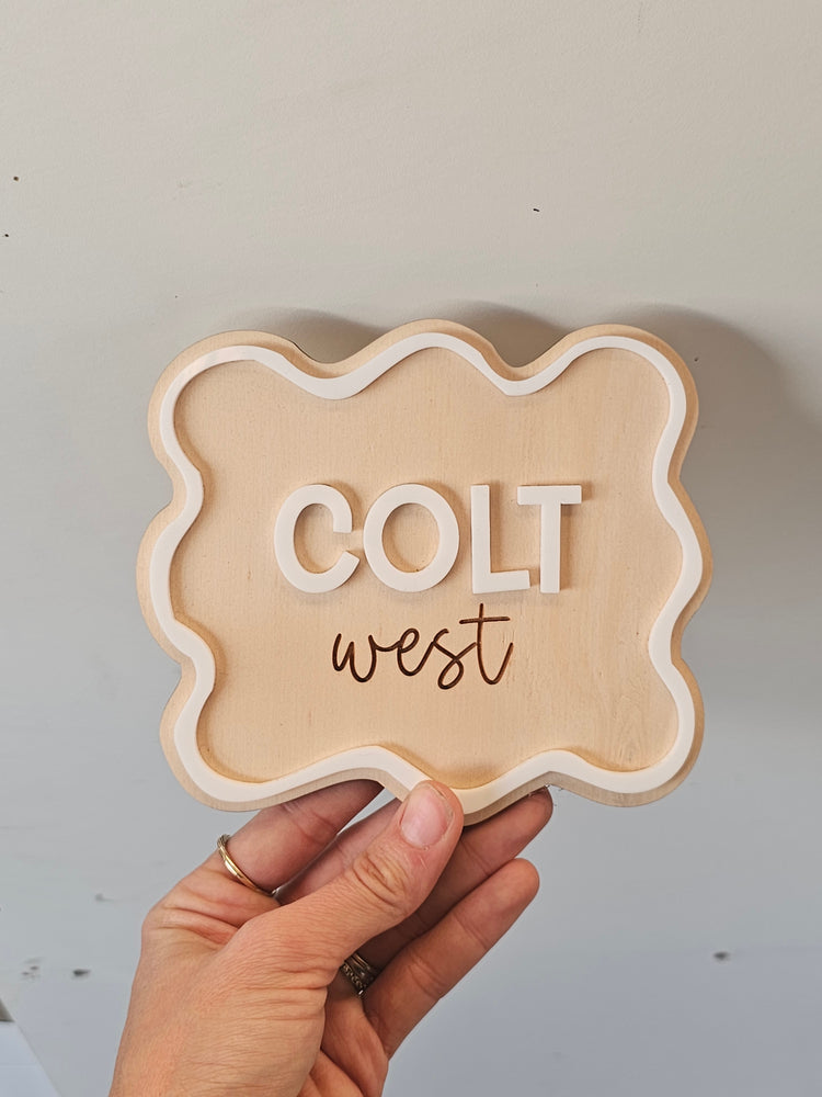 Name plaque - colt