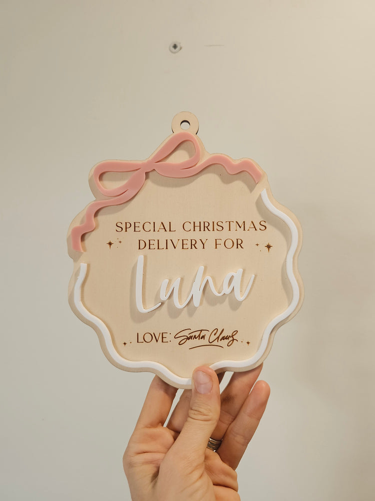 Delivery Tag - Luna