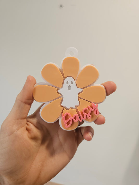Daisy ghost halloween tag