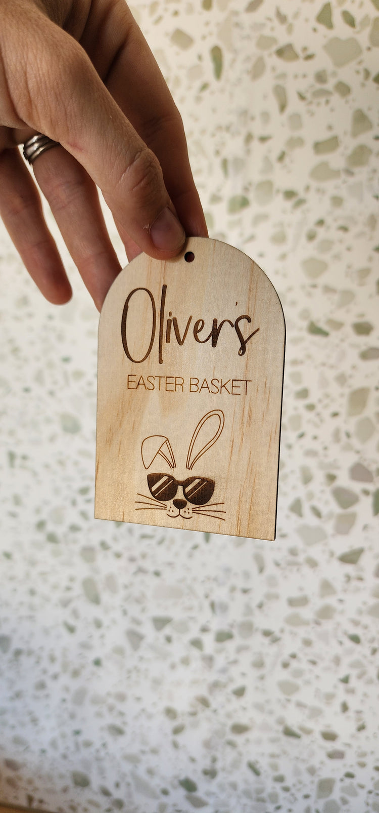 Oliver - Sunny Bunny Easket Tag