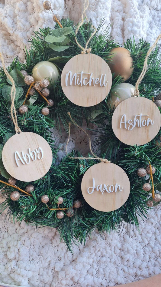 Timber bauble with acrylic name